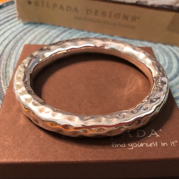 Silpada Oval Hammered Sterling Bangle Bracelet B1117 - Picture 7 of 16